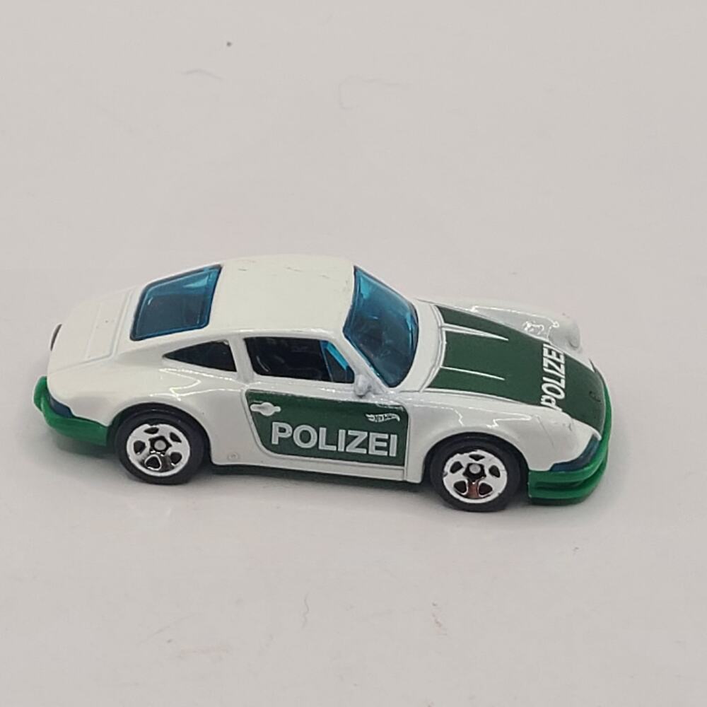 Used Hot Wheels ~ ‘71 Porsche 911 ~ 2017 FJV 41 ~ Malaysia ~ Loose ~